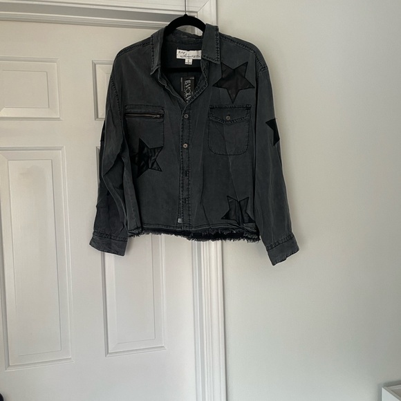 Vintage Havana Tops - Vintage Havana black star button down